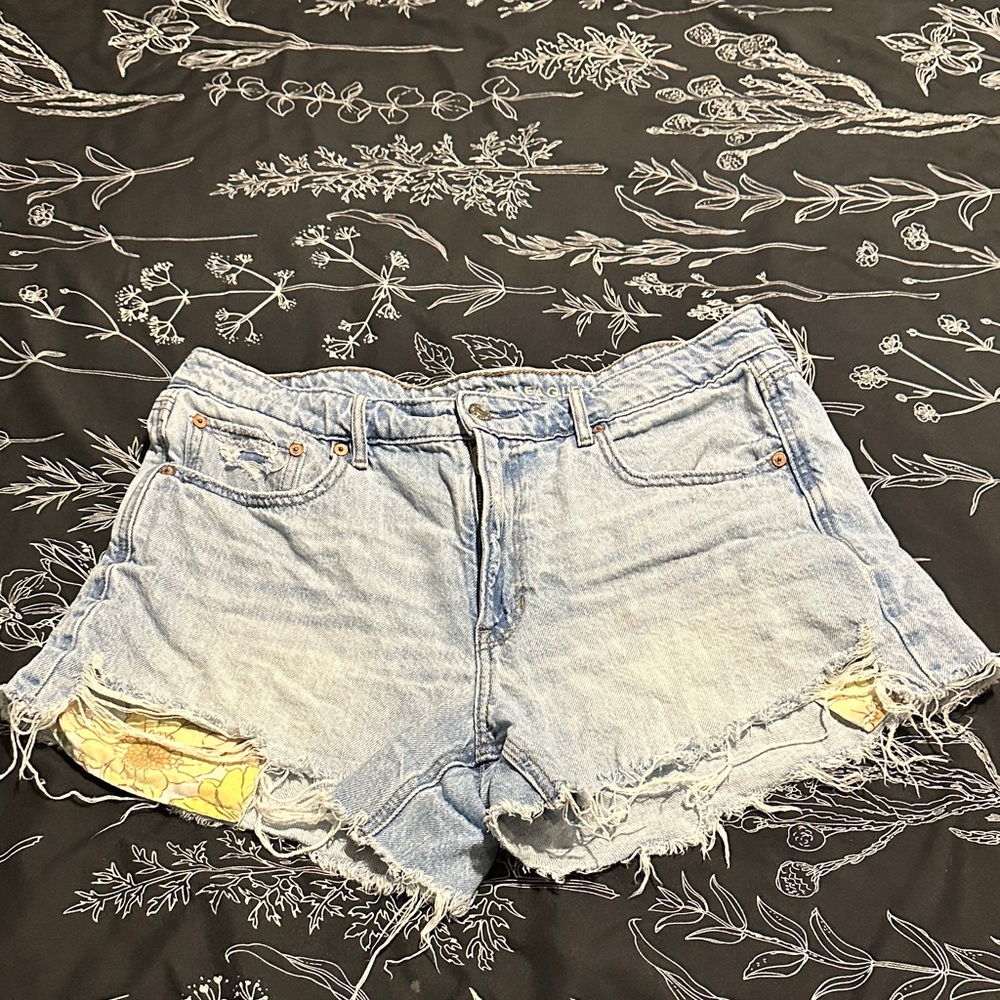 American Eagle Outfitters Light Blue Distressed Denim Cutoff Shorts